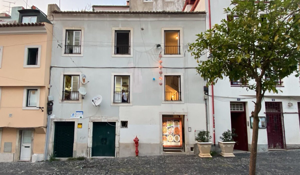 Façade du restaurant Chinese Clandestino Rua da Guia à Lisbonne