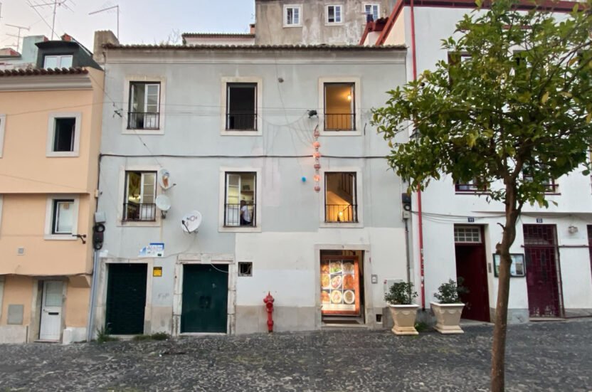 Façade du restaurant Chinese Clandestino Rua da Guia à Lisbonne